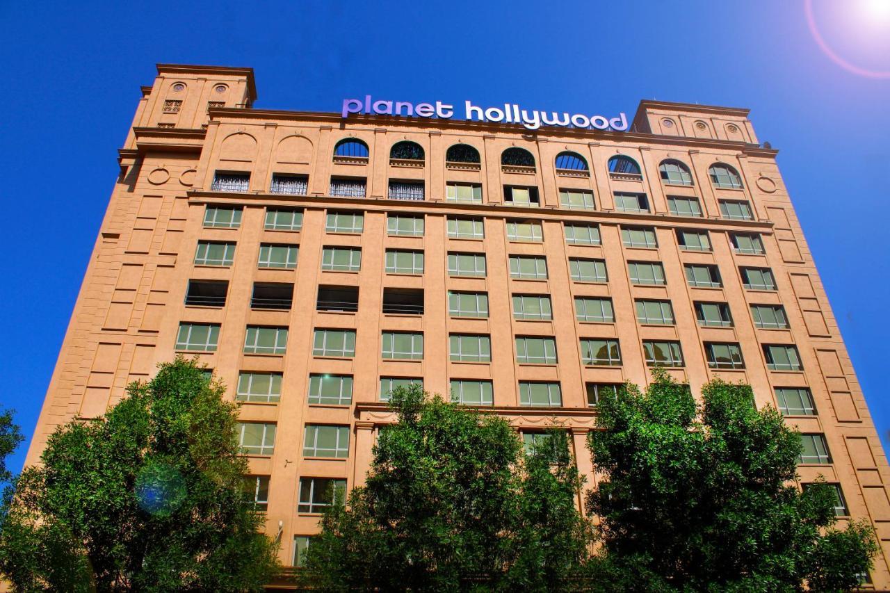 Planet Hollywood Тхане Экстерьер фото